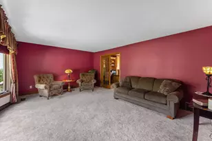 4363 Bramblewood Ave, Vadnais Heights, MN 55127 - Photo 15