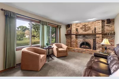 4363 Bramblewood Avenue, Vadnais Heights, MN 55127 - Photo 11