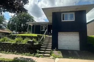 855 Atlantic St, Saint Paul, MN 55106 - Photo 1