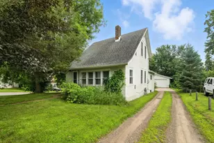 924 Grove St, Brainerd, MN 56401 - Photo 1