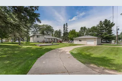 515 3rd Avenue SE, Milaca, MN 56353 - Photo 1