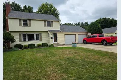 2007 W Oakland Avenue, Austin, MN 55912 - Photo 1