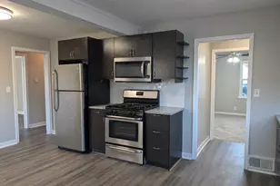 1093 Breen St, Saint Paul, MN 55106 - Photo 9