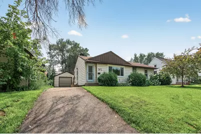 252 Poplar Street E, South Saint Paul, MN 55075 - Photo 1