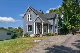 326 N Main St, Lake Crystal, MN 56055 - Photo 1