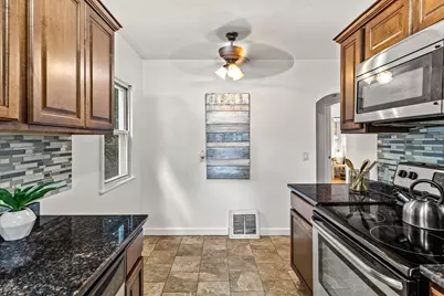 6329 47th Avenue N, Crystal, MN 55428 - Photo 15