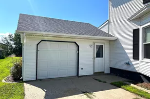 109 White St N, Comfrey, MN 56019 - Photo 5