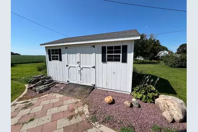 109 White Street N, Comfrey, MN 56019 - Photo 9