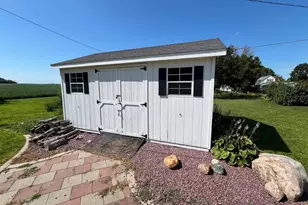 109 White St N, Comfrey, MN 56019 - Photo 9