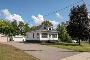 201 8th St N, Cannon Falls, MN 55009 - Photo 1