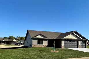 602 9th St, Wanamingo, MN 55983 - Photo 1