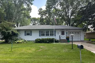 1463 Grace Ave SW, Willmar, MN 56201 - Photo 1