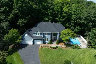 6310 Stag Horn Ln, Chanhassen, MN 55317 - Photo 1