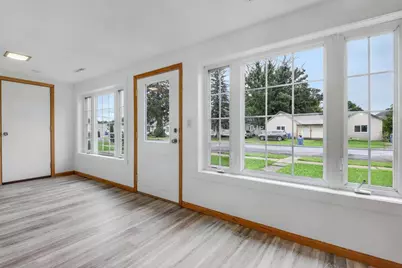 19 W Gates Street, Rice Lake, WI 54868 - Photo 9