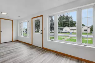 19 W Gates St, Rice Lake, WI 54868 - Photo 9