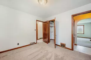 906 N Prairie Ave, Fairmont, MN 56031 - Photo 11