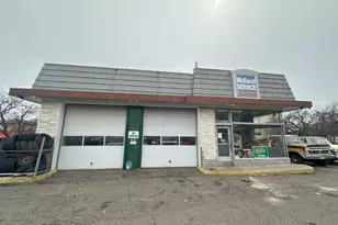 2550 Winnetka, Golden Valley, MN 55427 - Photo 1