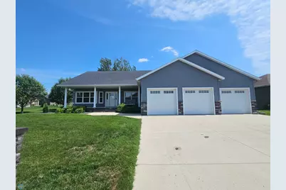1972 Woodland Drive, Wahpeton,  58075 - Photo 1