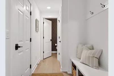 870 Mount  Curve Boulevard #L, Saint Paul, MN 55116 - Photo 31