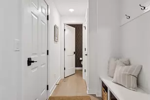 870 Mount Curve Blvd, Saint Paul, MN 55116 - Photo 31