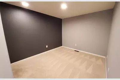 754 Wisconsin Avenue N, Golden Valley, MN 55427 - Photo 23