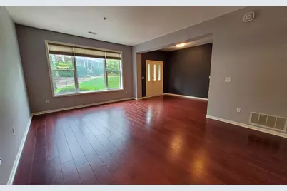 754 Wisconsin Avenue N, Golden Valley, MN 55427 - Photo 7