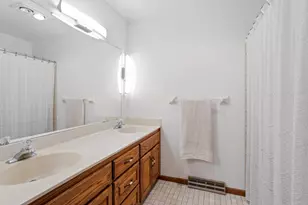 5515 Yorktown Ln N, Plymouth, MN 55442 - Photo 29