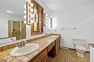 5515 Yorktown Ln N, Plymouth, MN 55442 - Photo 21