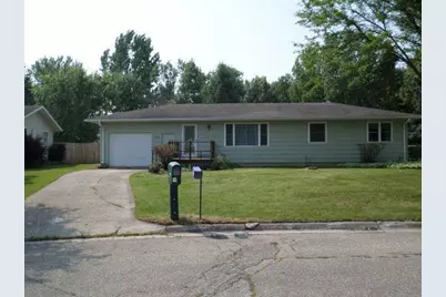 106 Circle Drive, Thief River Falls, MN 56701 - Photo 1