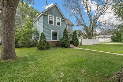 1302 8th Avenue NW, Austin, MN 55912 - Photo 3