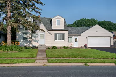 152 21st Avenue S, South Saint Paul, MN 55075 - Photo 1