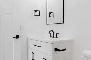 425 W 8th St, New Richmond, WI 54017 - Photo 23