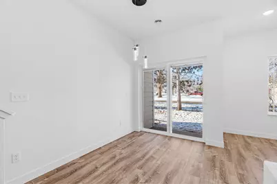 425 W 8th Street #23, New Richmond, WI 54017 - Photo 9