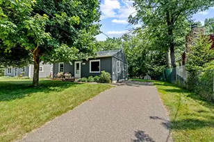 280 Warner Ave N, Mahtomedi, MN 55115 - Photo 1