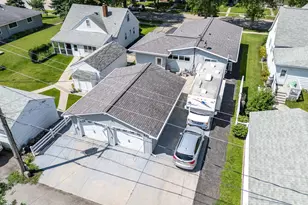 612 Walsh St, Crookston, MN 56716 - Photo 41