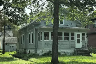 1040 24th Ave SE, Minneapolis, MN 55414 - Photo 1