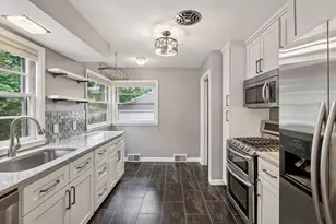 1759 Montreal Ave, Saint Paul, MN 55116 - Photo 5