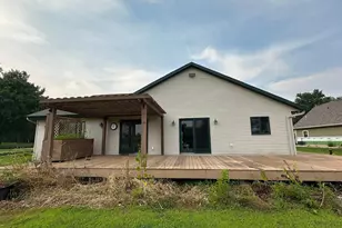 921 Lillian St, Waterville, MN 56096 - Photo 15