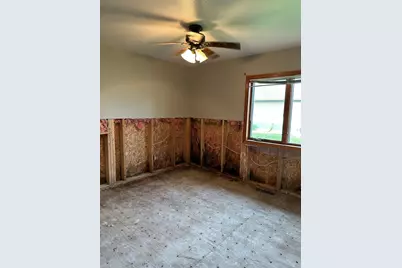 921 Lillian Street, Waterville, MN 56096 - Photo 19