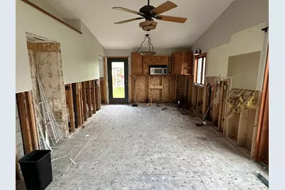 921 Lillian Street, Waterville, MN 56096 - Photo 23