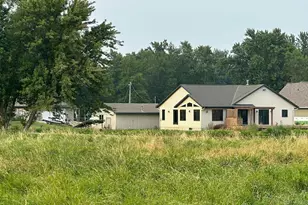 921 Lillian St, Waterville, MN 56096 - Photo 3