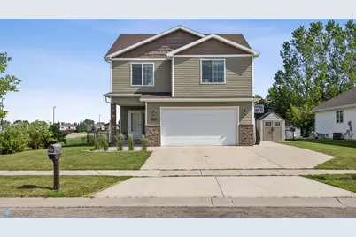 1400 41st Avenue S, Moorhead, MN 56560 - Photo 1