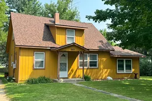 803 Pine St, Park Rapids, MN 56470 - Photo 1