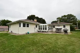 345 E 5th St, Zumbrota, MN 55992 - Photo 29