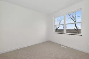 5879 41st St S, Fargo, ND 58104 - Photo 13