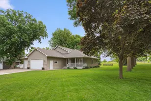 200 Wilson St, Waverly, MN 55390 - Photo 1