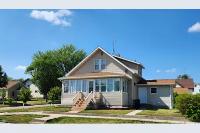 468 5th Street NW, Valley City, ND 58072 - Photo 1