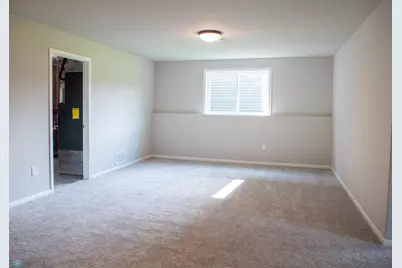 6715 Meadow View Drive S, Fargo, ND 58104 - Photo 25