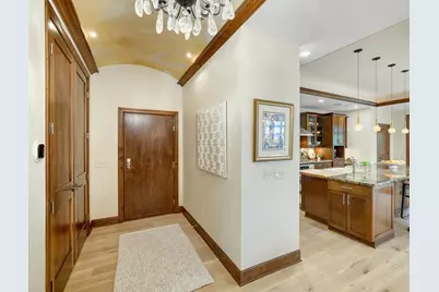 715 Linden Street #204, Mendota Heights, MN 55118 - Photo 3