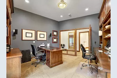 715 Linden Street #204, Mendota Heights, MN 55118 - Photo 25